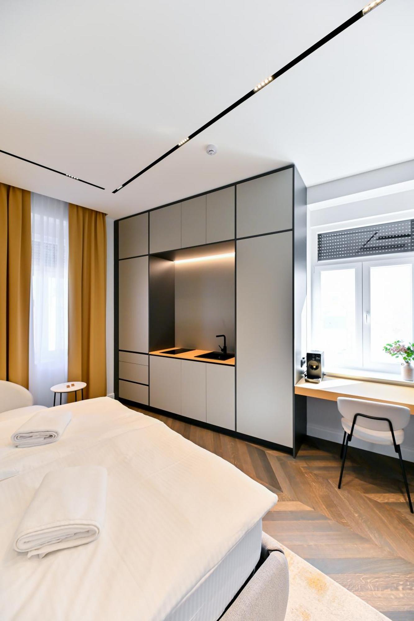 Three Pearls Deluxe Rooms & Studios Zadar Luaran gambar