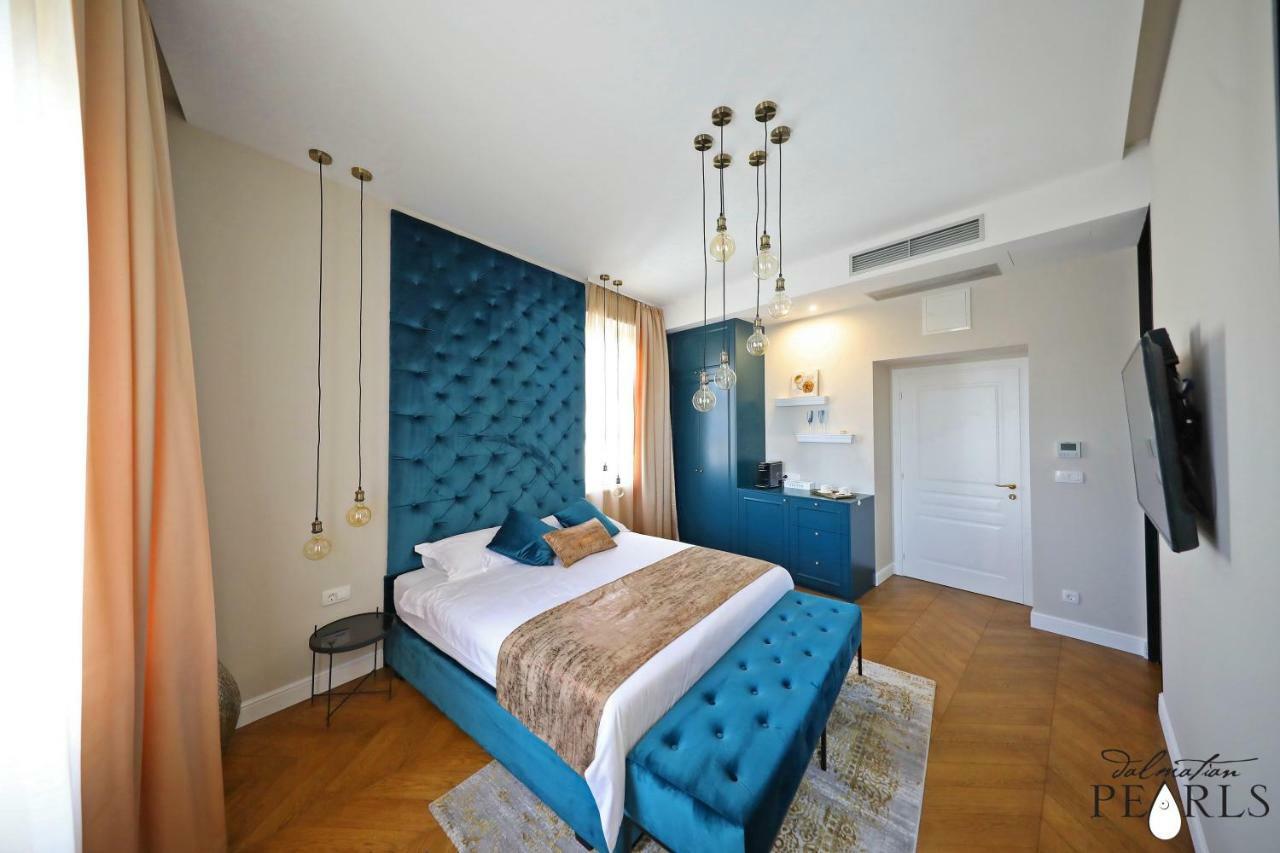 Three Pearls Deluxe Rooms & Studios Zadar Luaran gambar