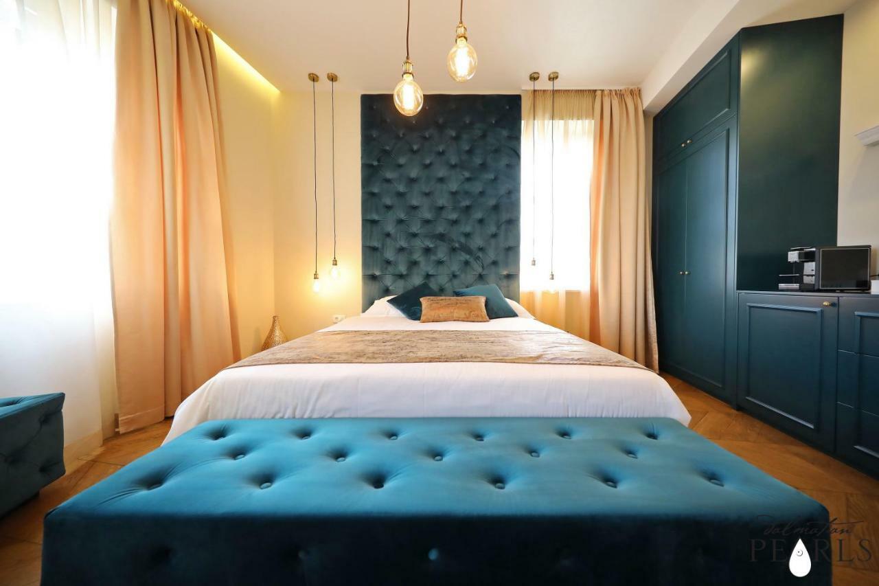 Three Pearls Deluxe Rooms & Studios Zadar Luaran gambar
