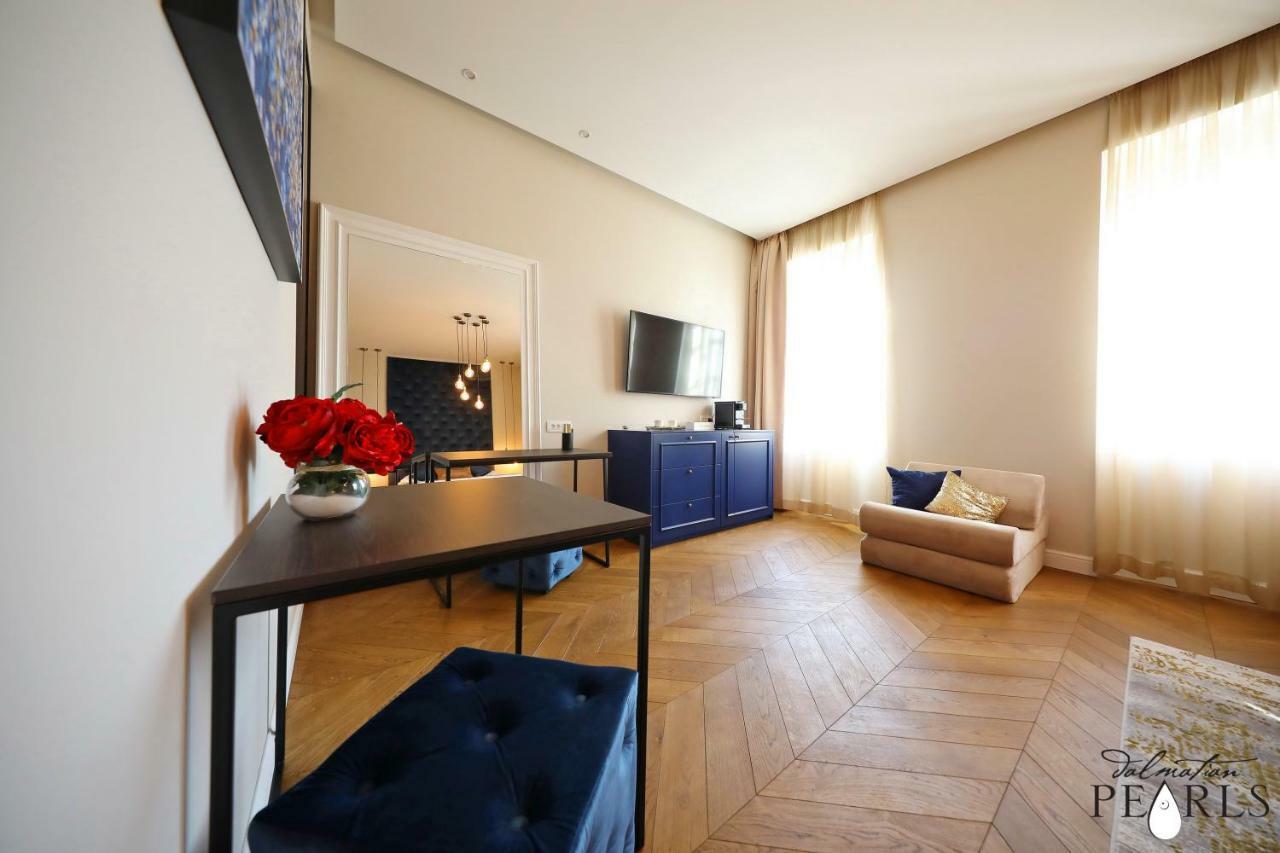 Three Pearls Deluxe Rooms & Studios Zadar Luaran gambar
